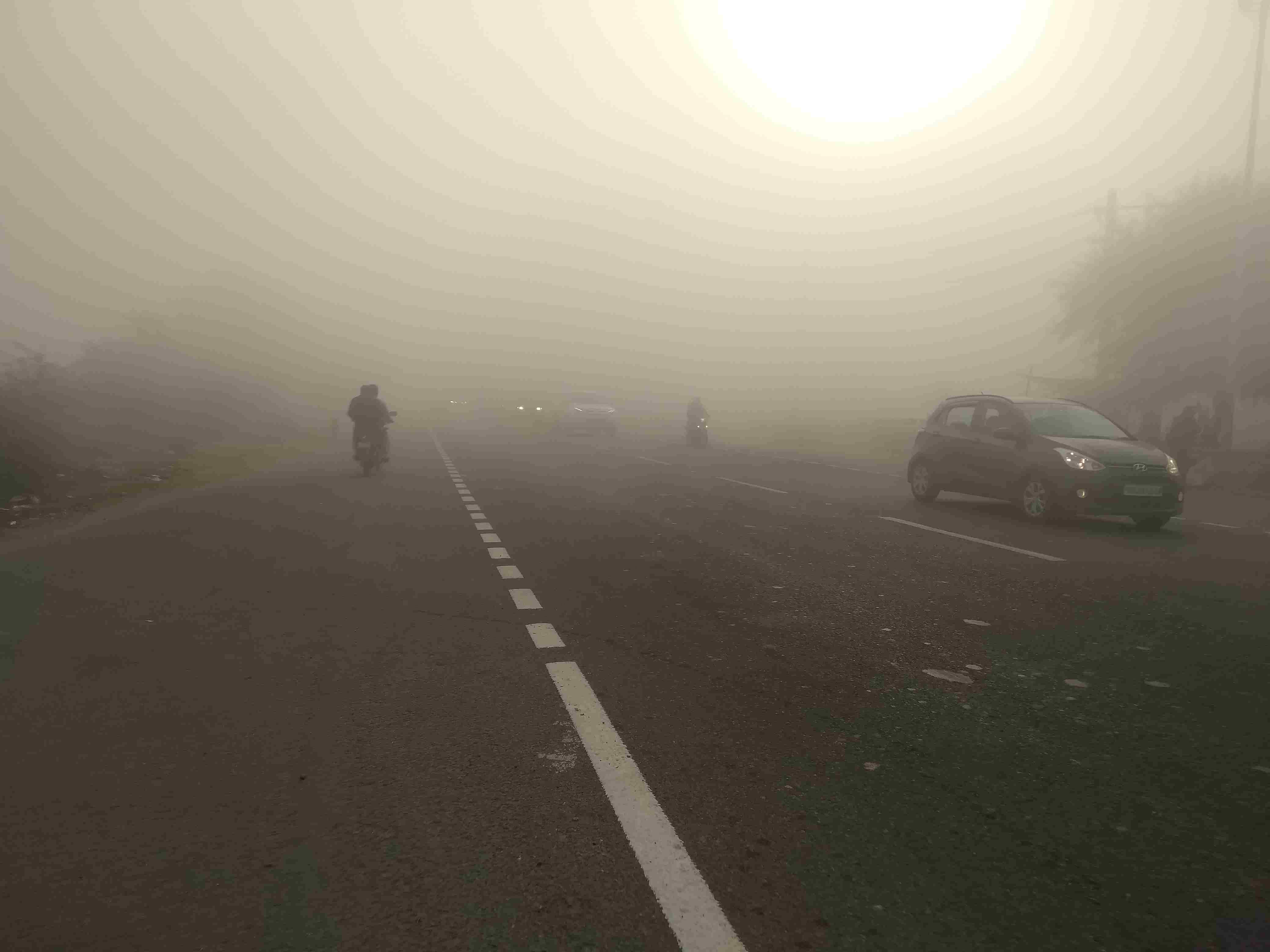 Visibility reduced to 50 meters due to fog in the morning, orange alert for today and tomorrow