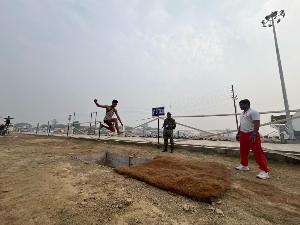 Agniveer Recruitment: Candidates performed enthusiastically in fog and cold.