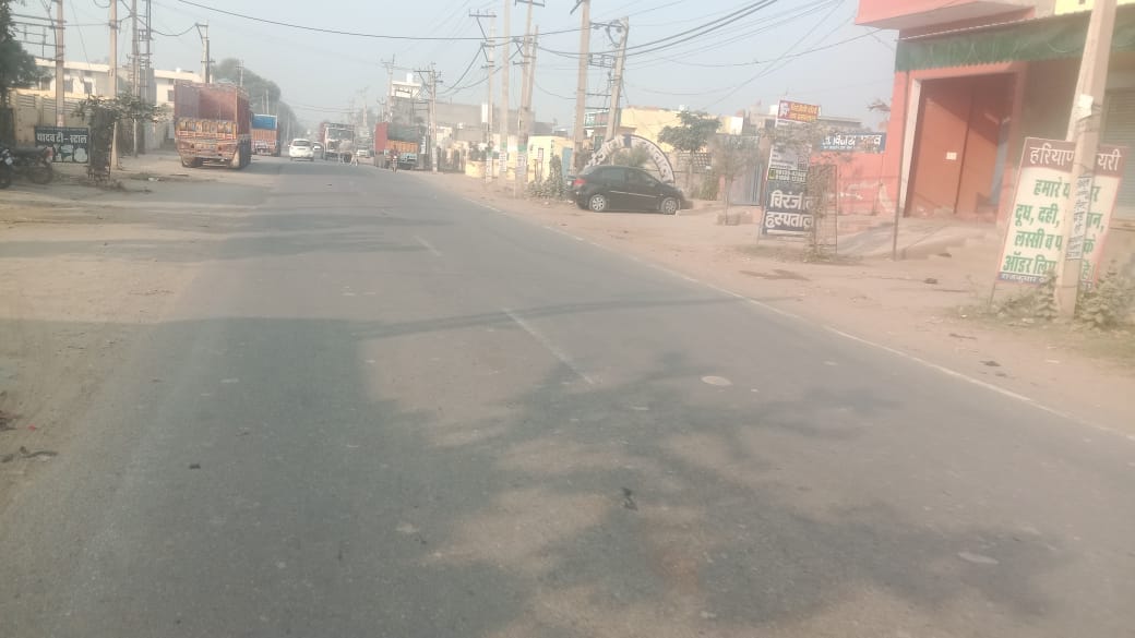 White strip missing from National Highway, accidents happening in fog
