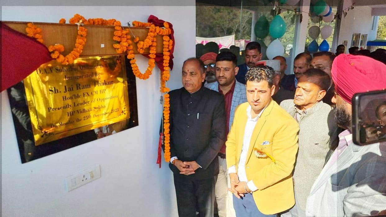 Passes can be issued to local people at toll plaza: Jairam