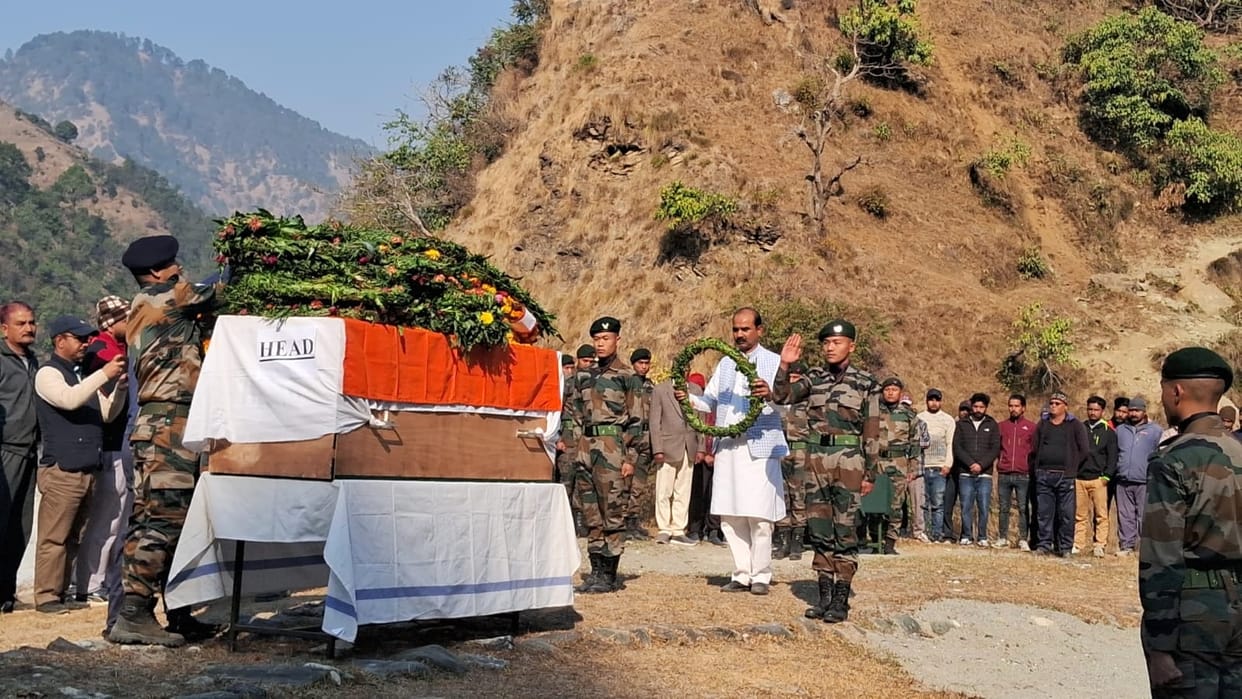 Army personnel Pankaj cremated with respect