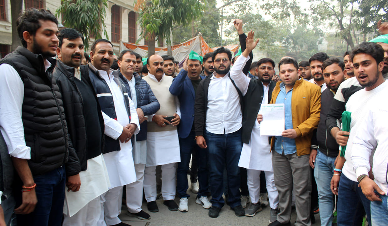 RLD marched on foot for relaxation in constable recruitment
