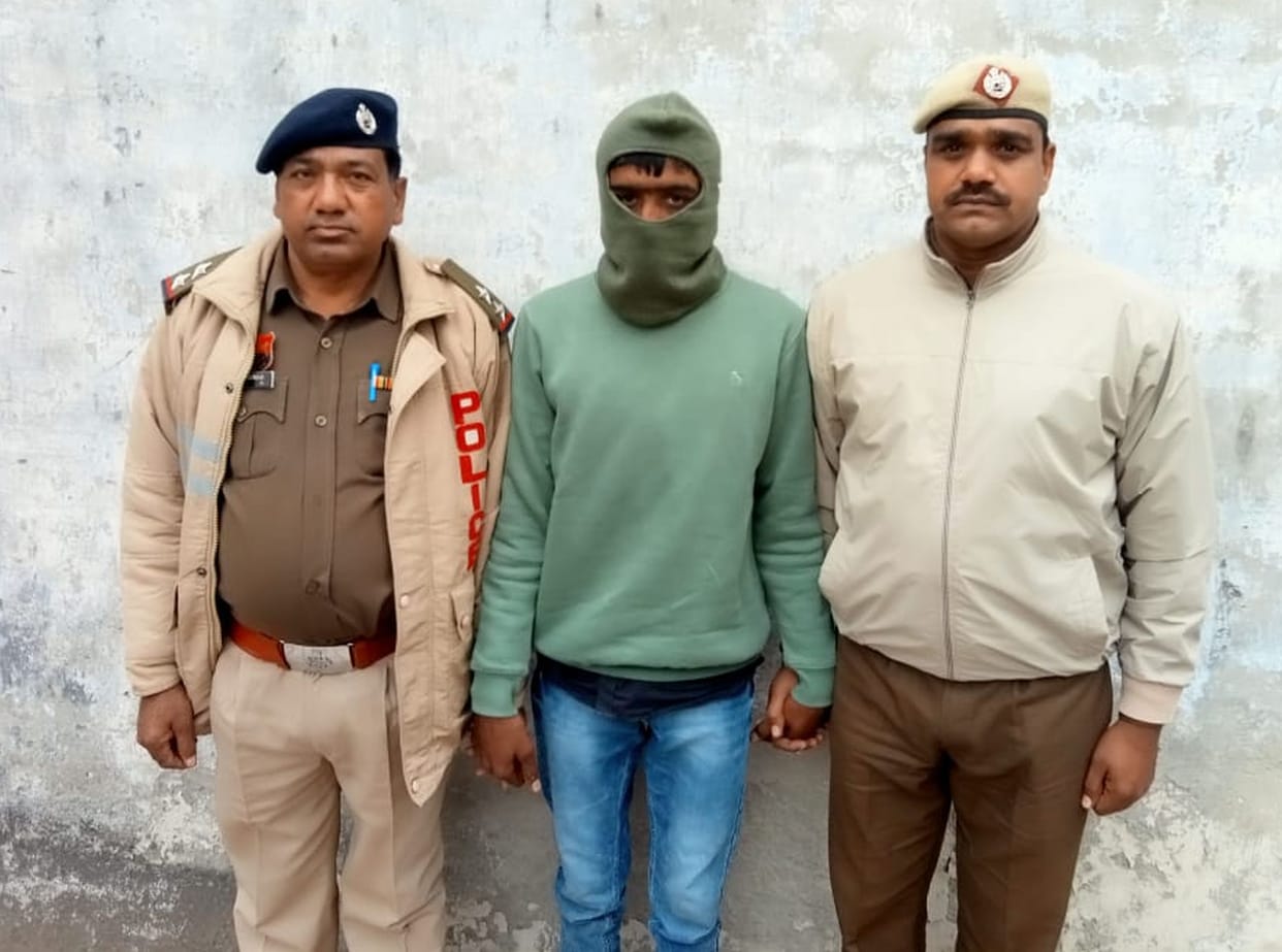 The pistol that fired at the shopkeeper was arrested