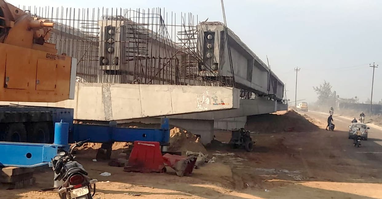 Work on placing girders on the bridges under construction on Panipat-Khatima Highway started.