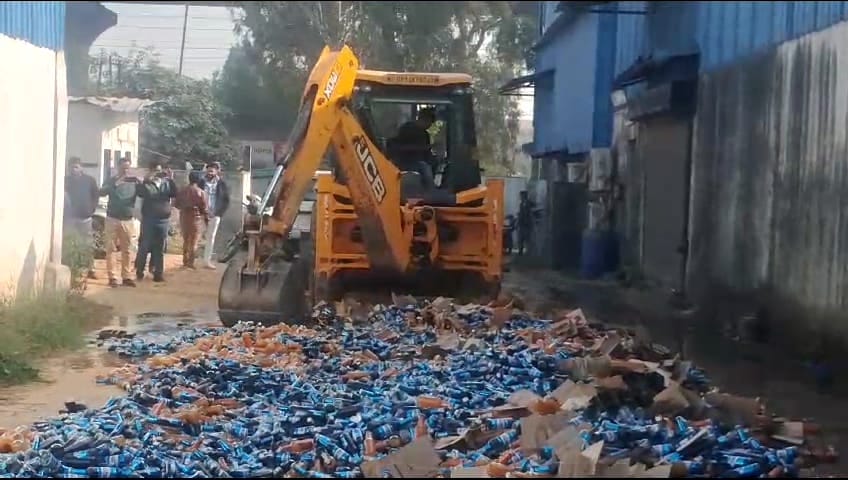 Liquor worth eight crores destroyed due to non-sale within stipulated time