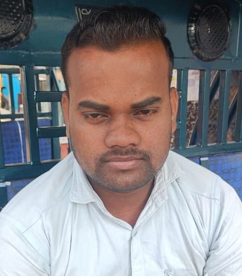 No stand, no facilities...Municipality will collect fees from e rickshaw operators