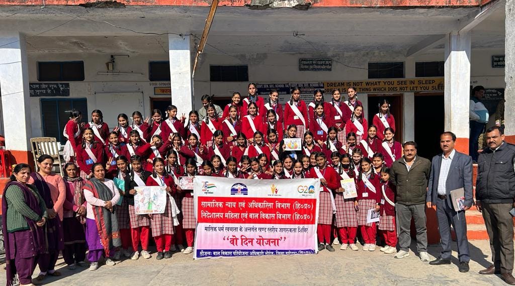 Ayushi won in speech competition and Isha won in painting.