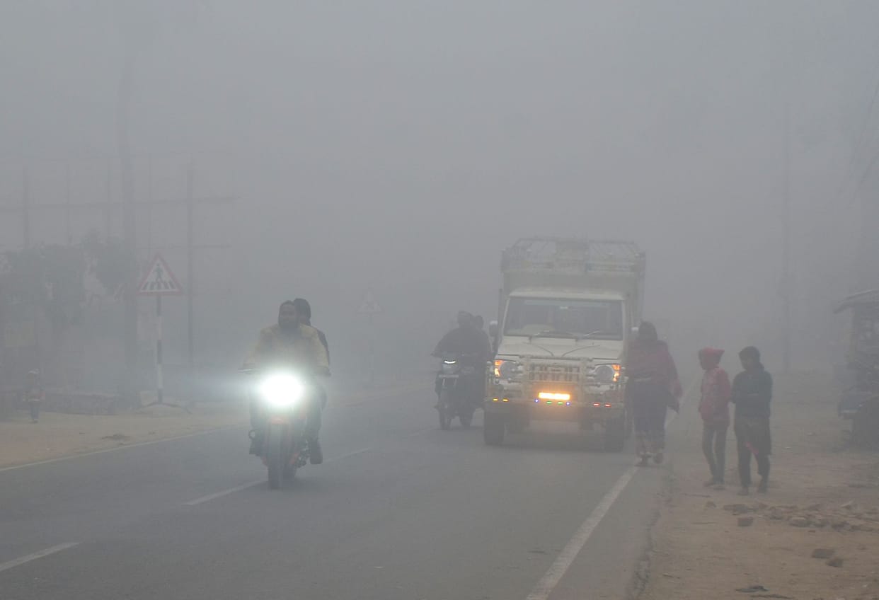 Meerut Weather Forecast Update Today: Trains delayed and buses stopped due to fog, BJP leader died in accident