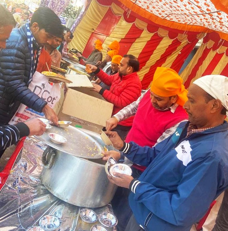Guru's langar organized in hospital on Veer Bal Diwas