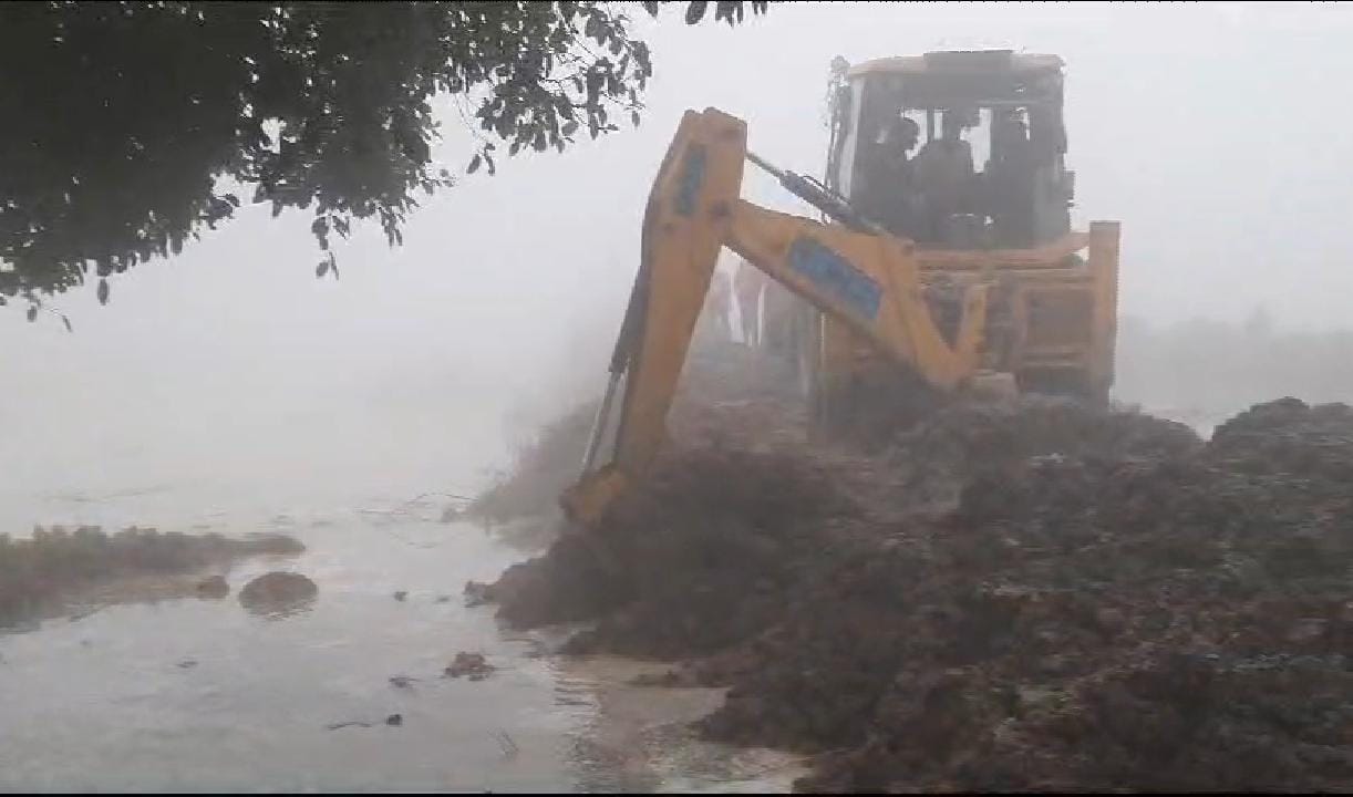 400 and a half bigha crop lost due to cutting of Rajbeha track