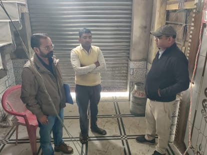 Notice to three hospitals in Tilhar for non-registration