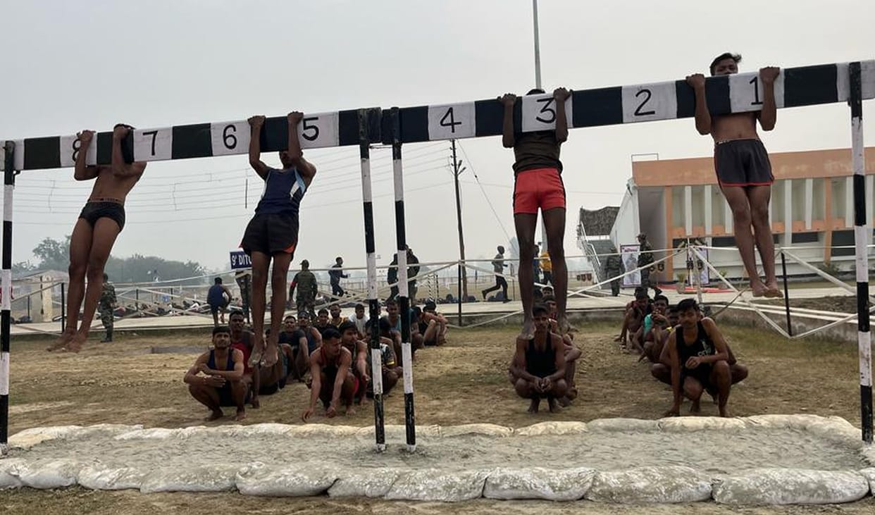 Agniveer Recruitment: Youth of Amethi and Ayodhya ran on the last day