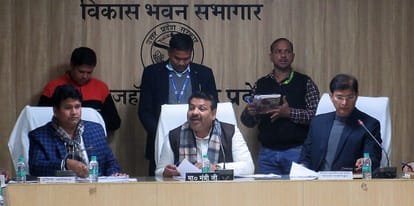 Do not give land for unauthorized colonies: Revenue Minister