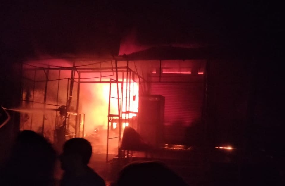 Short circuit caused damage to three shops, loss of Rs 1 crore alleged