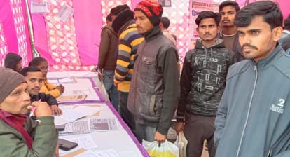 Unemployed did not go to work in other districts with low salary