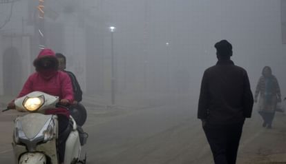 Bihar Weather : साल के पहले दिन कड़ाके की ठंड, तीन से पांच जनवरी के बीच बारिश के आसार; डॉक्टर ने दी यह सलाह Weather Updates: Severe cold in many areas including Patna, chances of rain between January 3 and 5