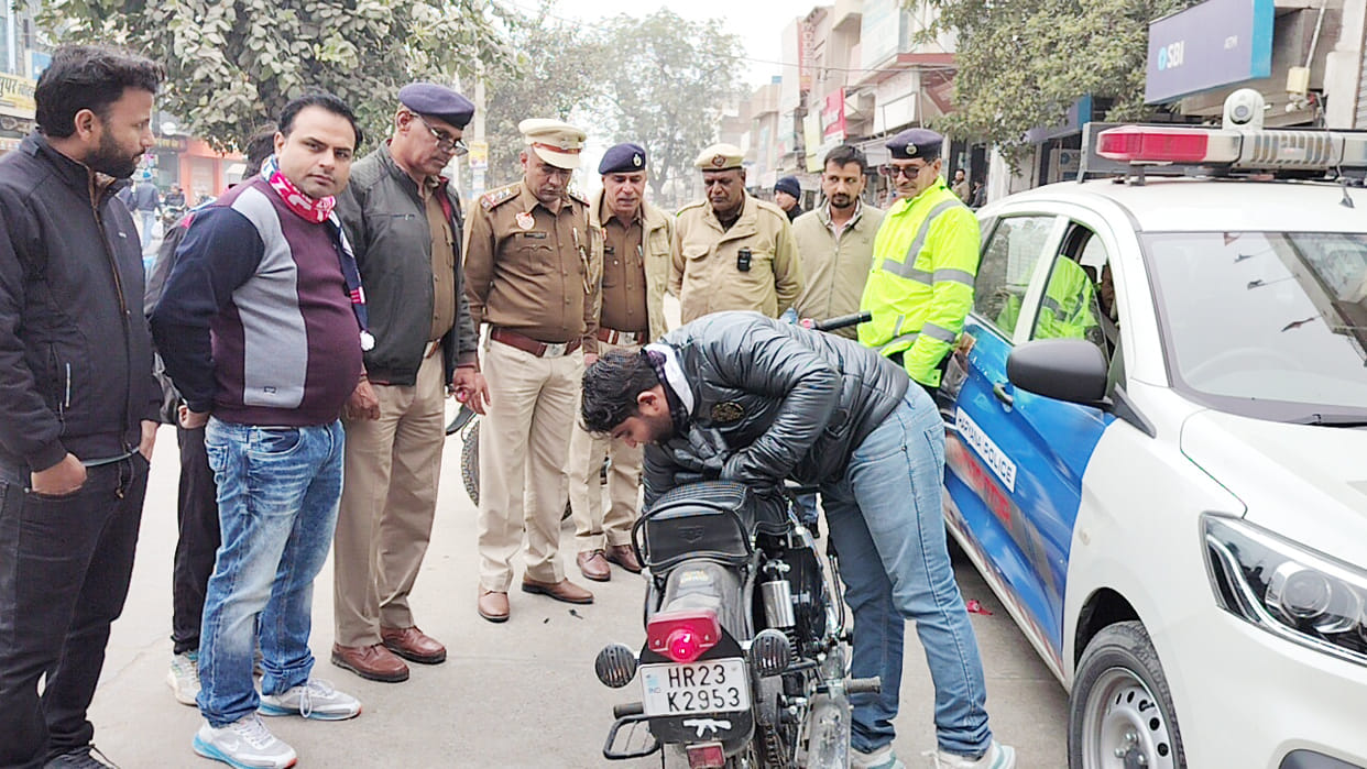 Traffic police issued challans to 75 bikes in two days, seized 9 bullets