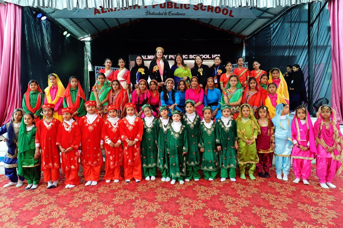 In Almighty, students mesmerized the audience with Nati, Bhangra and Gidda.