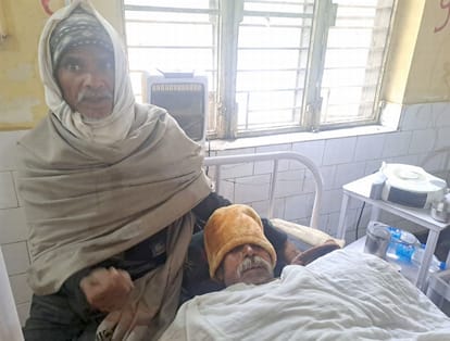 The farmer was tied up and thrown into the field, miscreants took away the tractor-trolley.