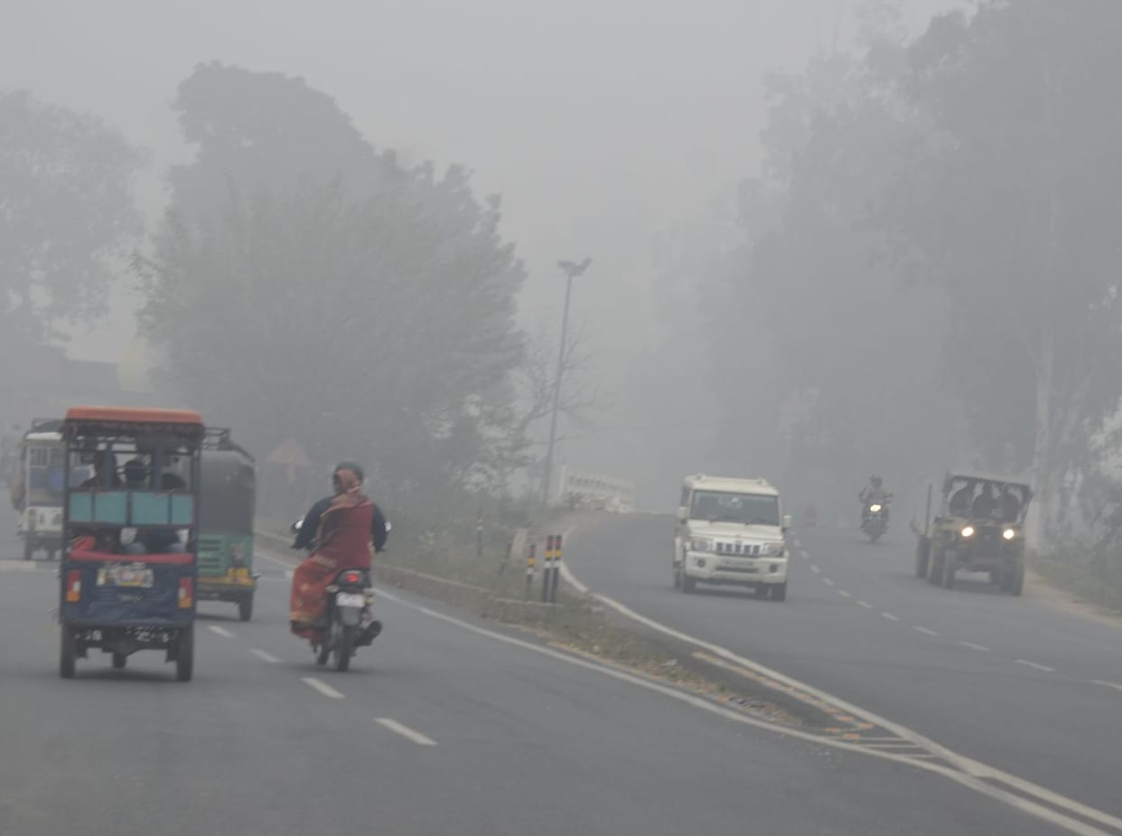 Prayagraj: Cold spoiled the weather, relief from fog during the day, melting increased the problem