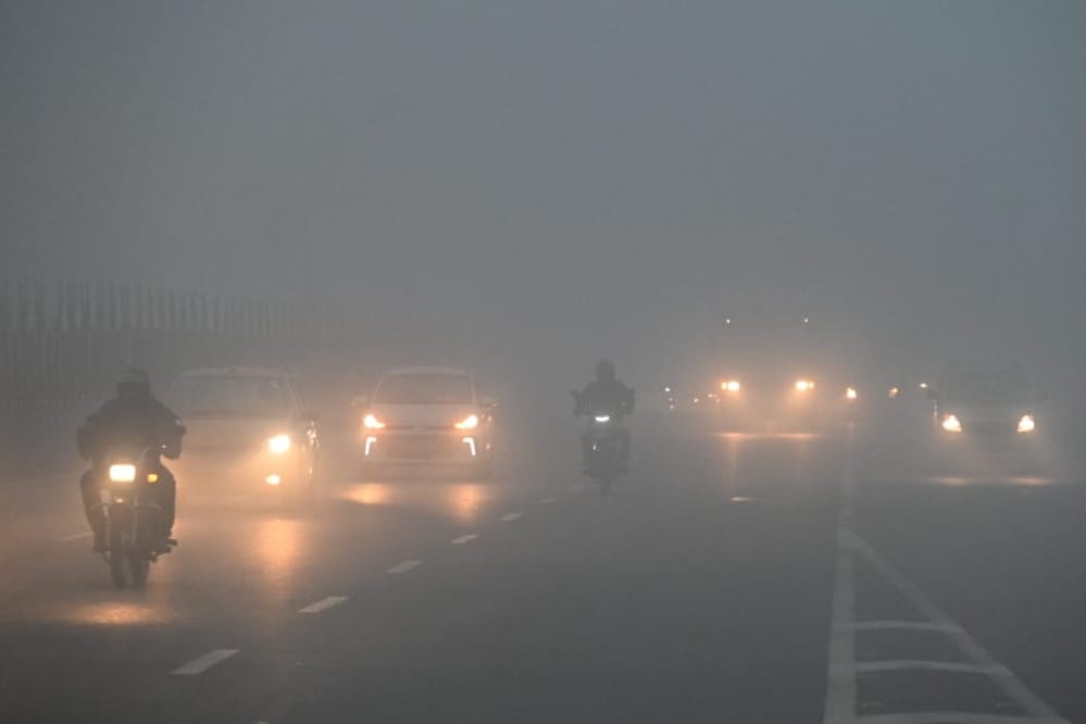 People troubled by dense fog and melting