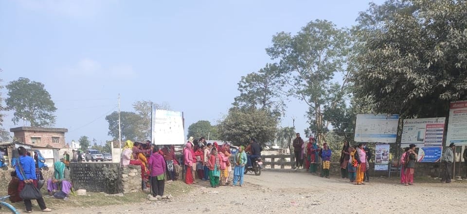 Demonstration of career Nepalese women on India-Nepal border
