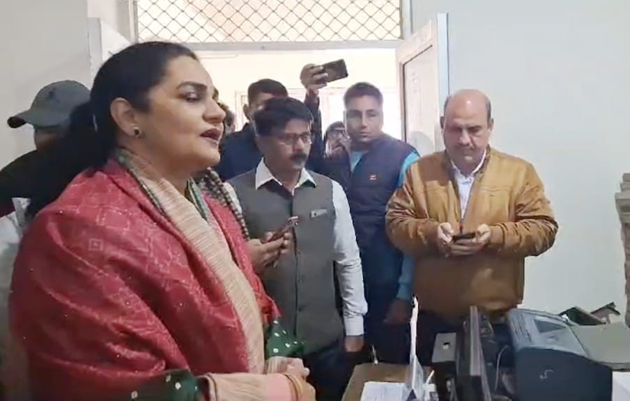 Officers kept moving the MP from counter to counter