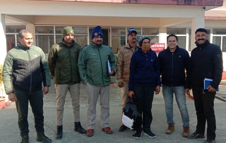 Three arrested with four and a half kilos of hashish