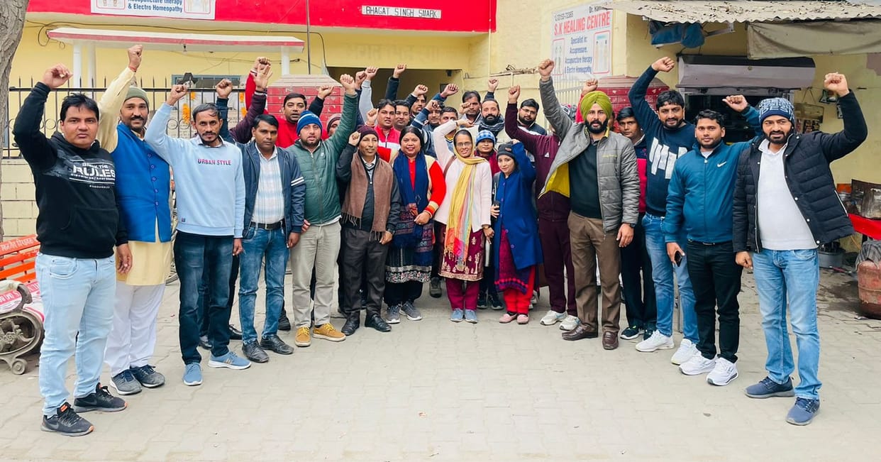 Computer lab assistants expressed anger against the government by raising slogans in Charkhi Dadri.