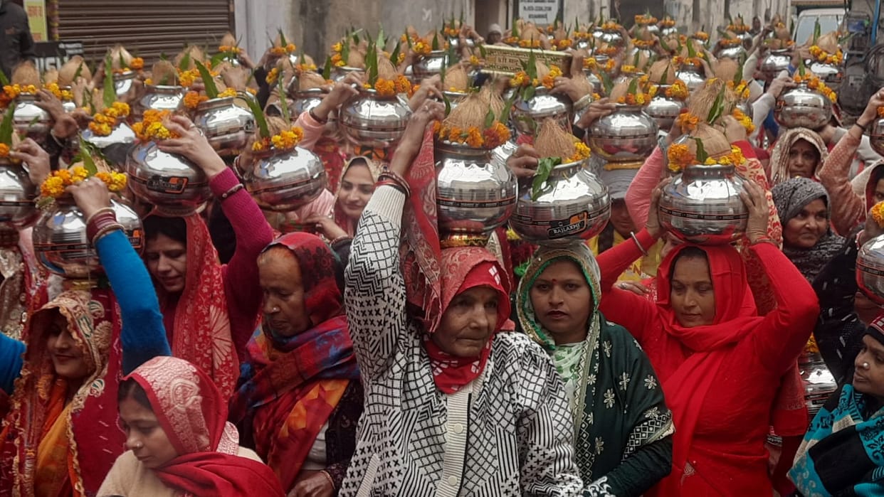 Kalash Yatra taken out on Bhagwat Katha