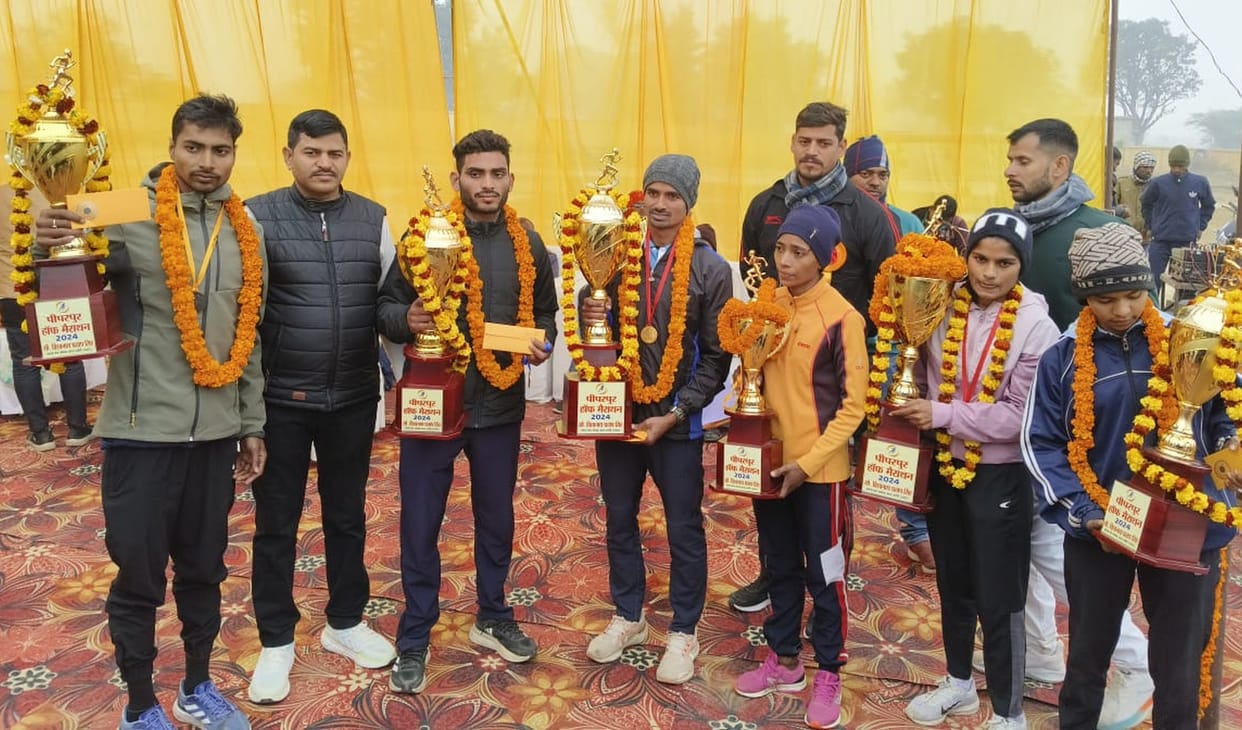 Ranjeet and Sakshi remained first in half marathon