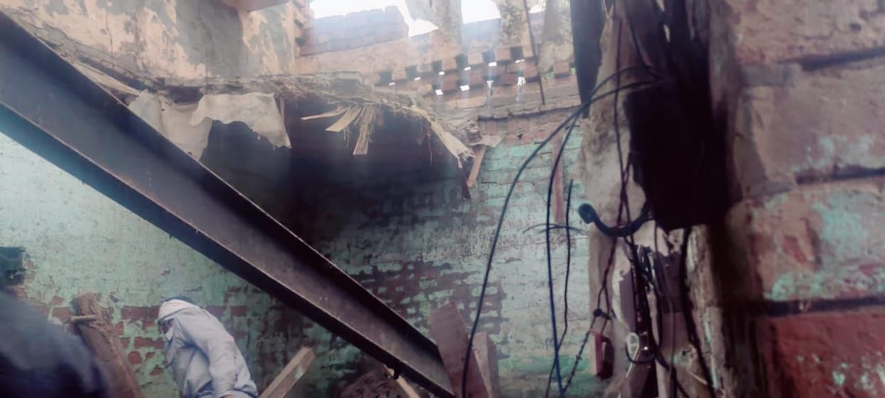 Roof of house collapses in Gatauli village, family narrowly escapes