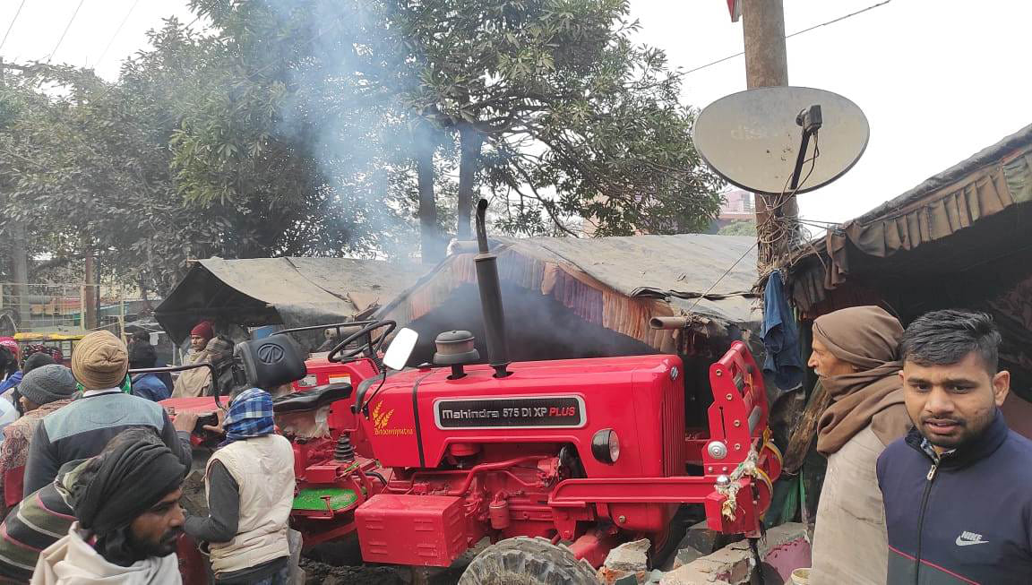 Tractor rams into hut, avoids major accident