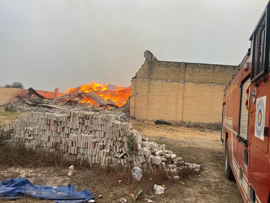 Fire breaks out in cotton factory, 5260 bales of cotton burnt