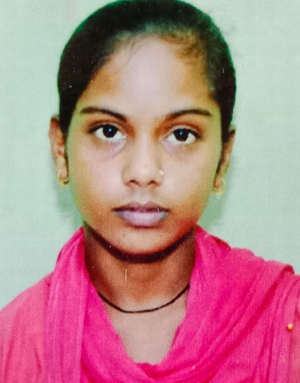 In Badaun, daughter and her lover were hacked to death with a shovel.