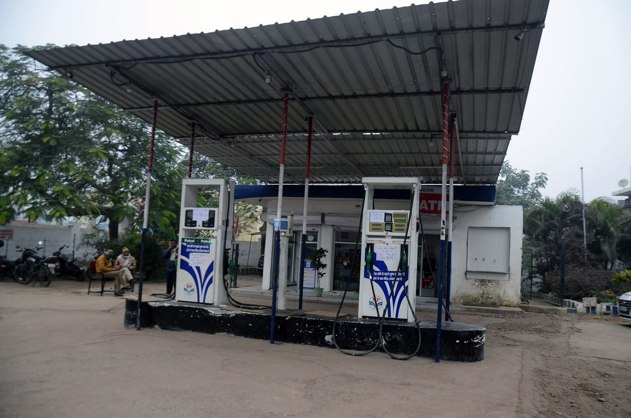 Petrol not available, vegetables become expensive