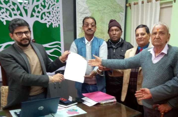 Opposition to giving water from source to other point