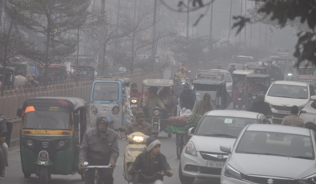 People trembled with cold, minimum temperature five degrees