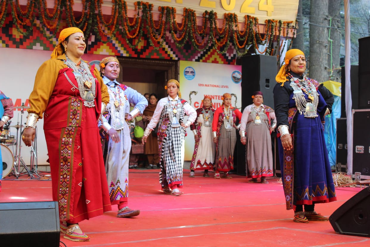 Women descend on traditional idols as well as tribals