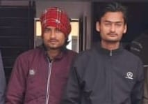 A reward of Rs 15,000 was arrested along with his accomplice along with a stolen bike.