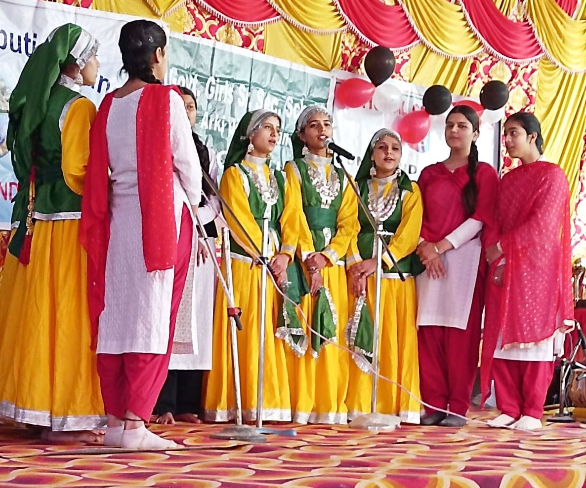 Best House Laxmibai, Isha Student of the Year