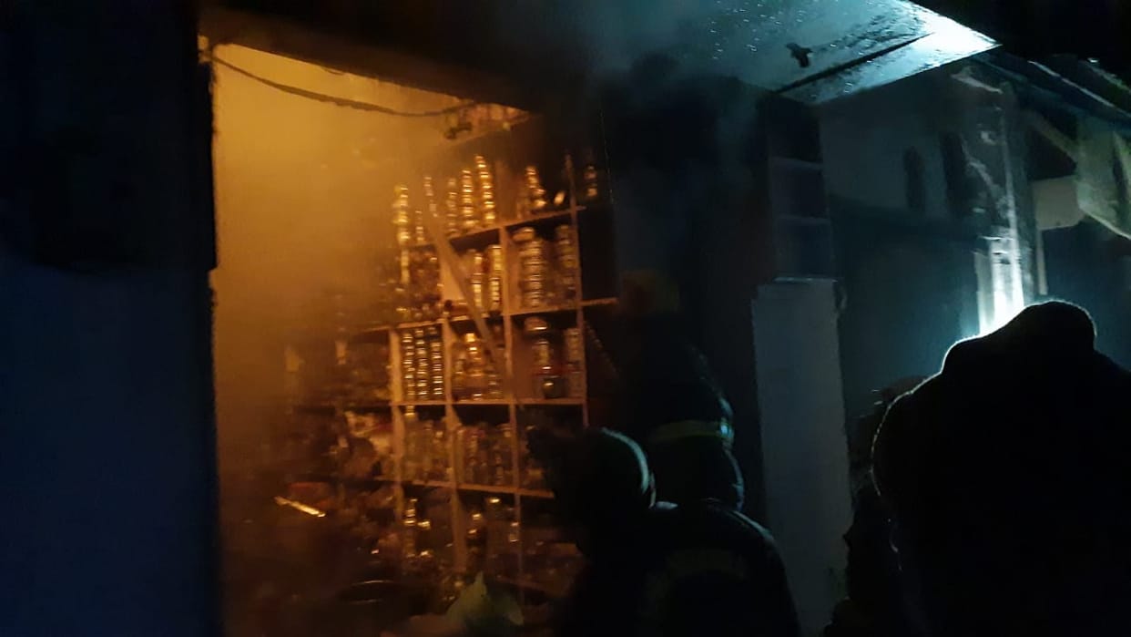 Utensil shop caught fire, loss worth lakhs