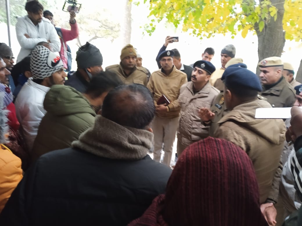 Family adamant on arrest of accused, body not picked up even on fourth day