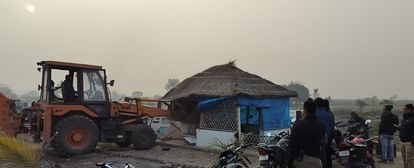 Illegal colony demolished with bulldozer in Pilibhit
