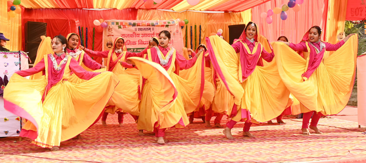 Meritorious students of Mandi Kanya School were honored