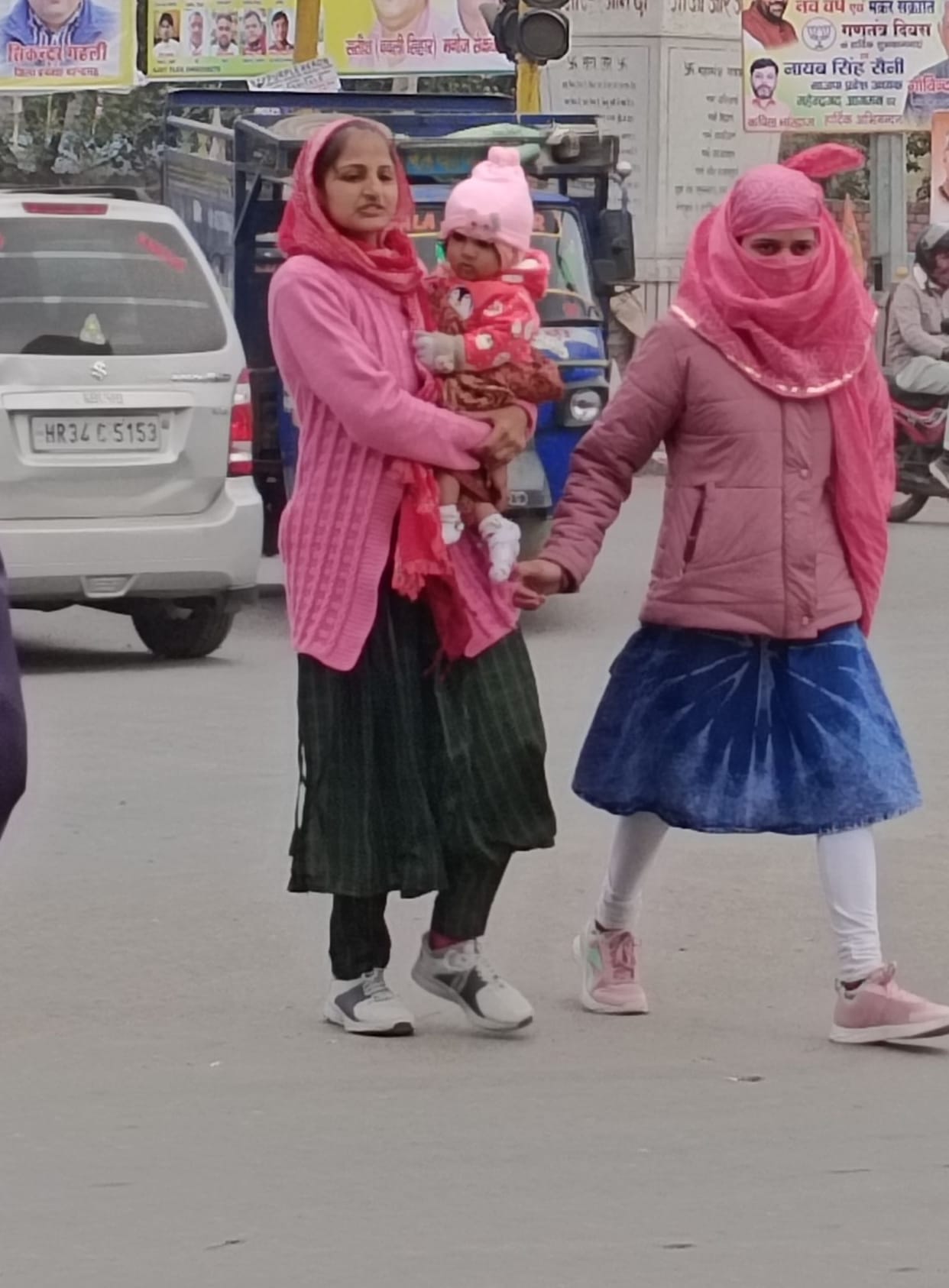 There was no darshan of Sun God throughout the day, people remained shivering