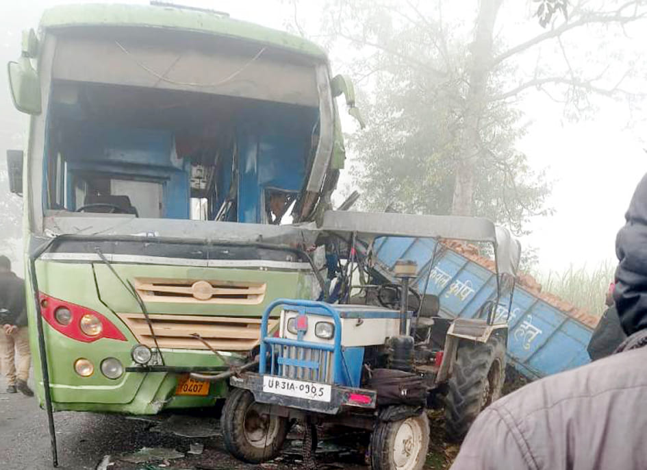 Sleeper bus rammed into tractor-trolley filled with bricks, driver dies