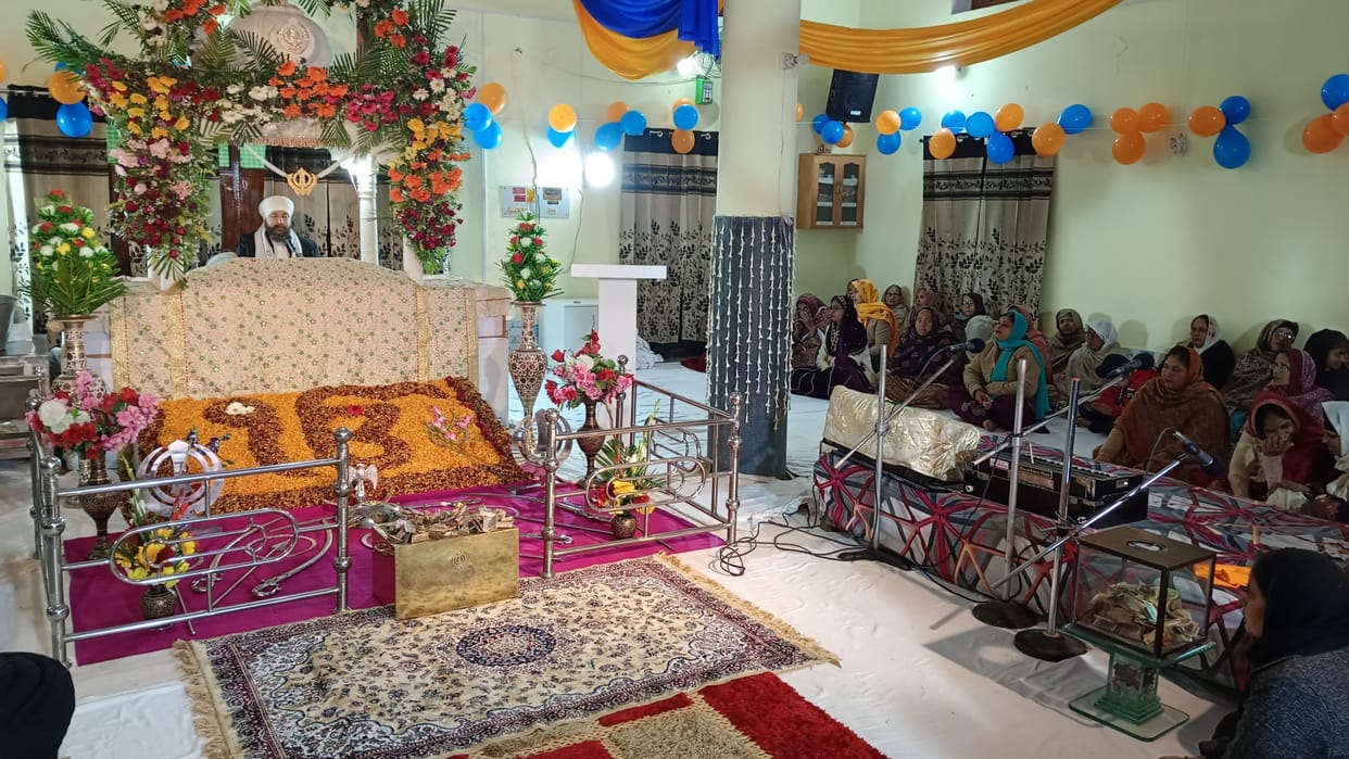 Shabad Kirtan and Langar organized on the Prakashotsav of Guru Gobind Singh Ji