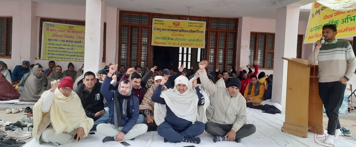 Tehsil related work stalled, people's problems increased