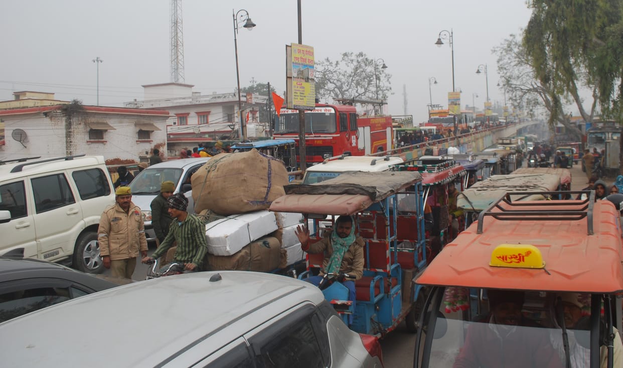 City residents struggled with traffic jam for two hours